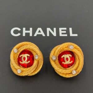 CHANEL Vintage Gripoix Rope Nest Clip On Earrings 1993-1994 w/COA